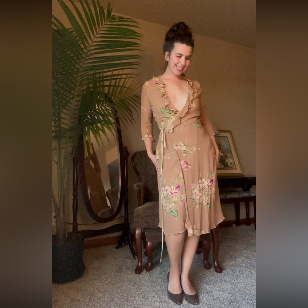 Floral Ruffle Wrap Dress - Picture 6 of 7